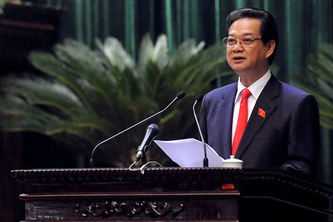 Suốt hai ngày Quốc hội chất vấn, Thủ tướng Nguyễn Tấn Dũng đều có mặt ở hội trường, lắng nghe các Bộ trưởng giải trình những vấn đề đại biểu và cử tri cả nước quan tâm. Ảnh: Hoàng Hà